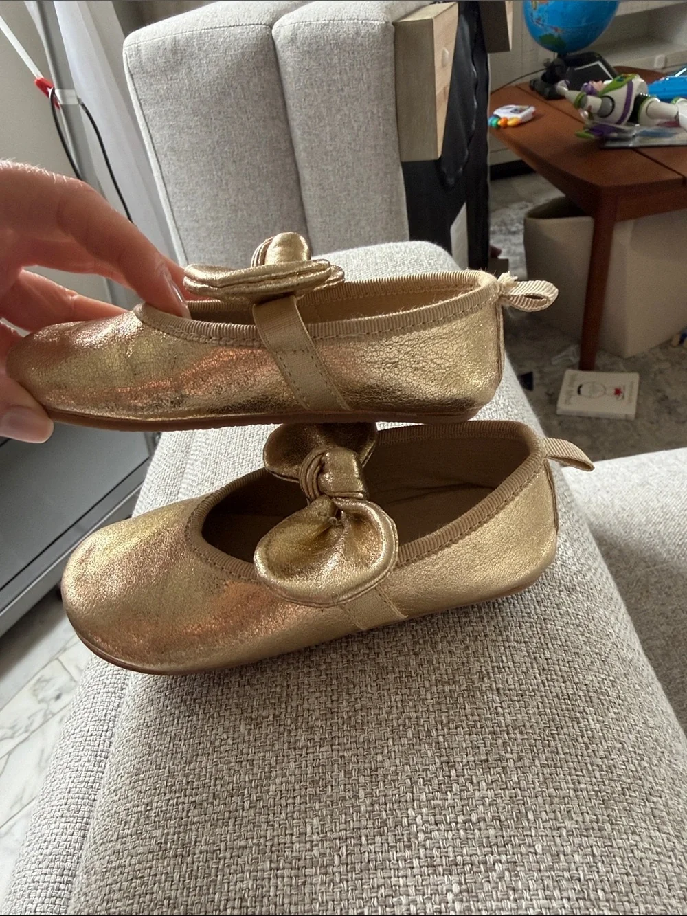 H&M Metallic Gold Girls Bow Ballet Flats